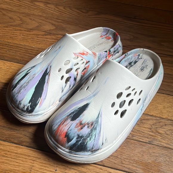 Cool Planet Slides from UO - Picture 1 of 2